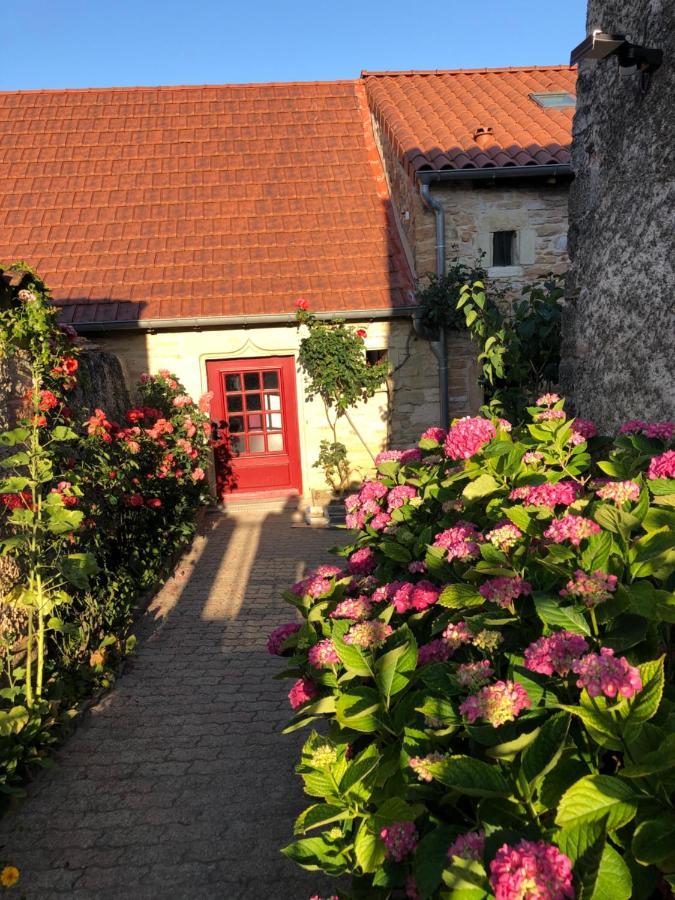 Gite De La Moinette Azé Exteriör bild